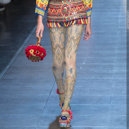 Chic Statement Tights
