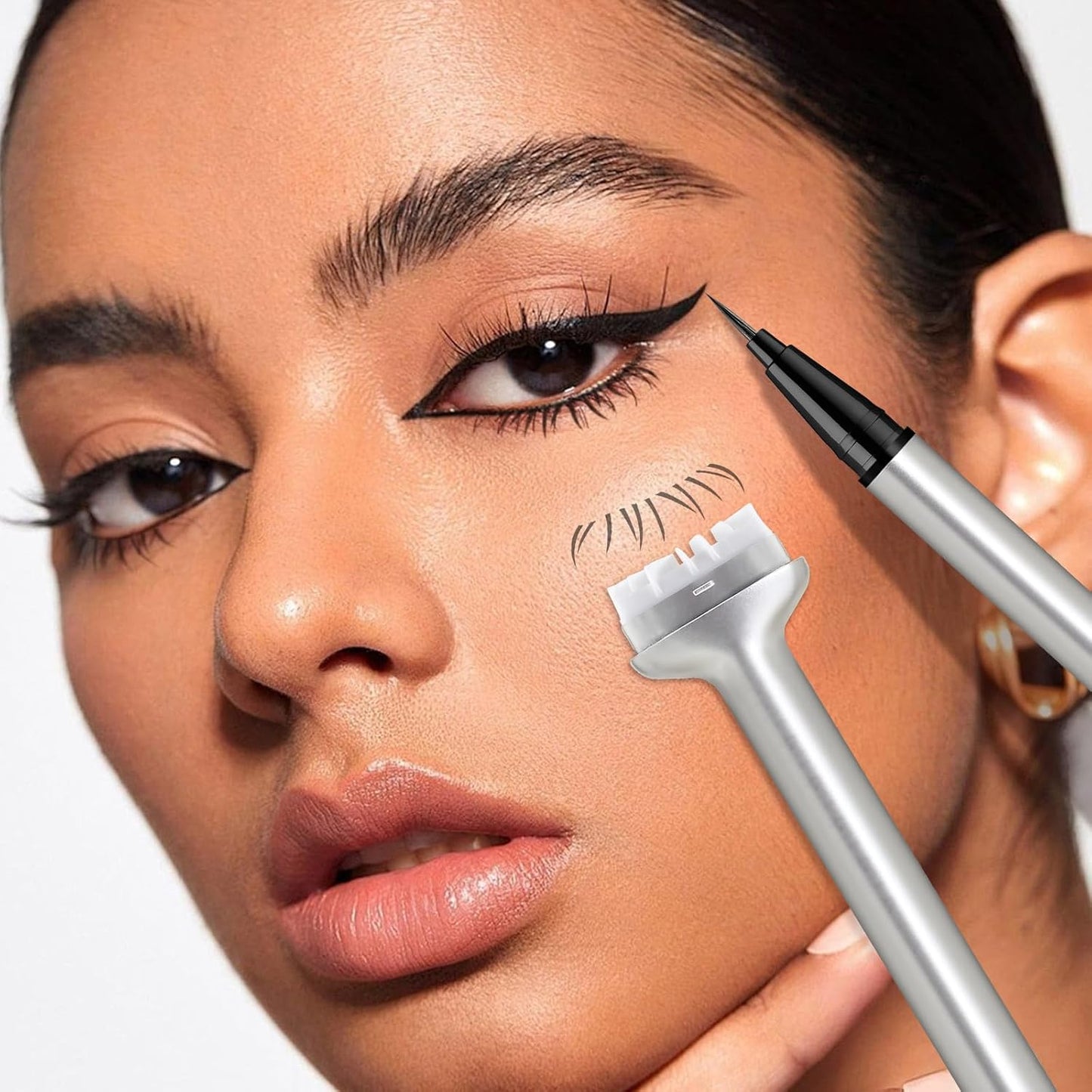 Dual-Ended Lower Lash Stamp & Eyeliner Pen - Waterproof Faux Bottom Lashes