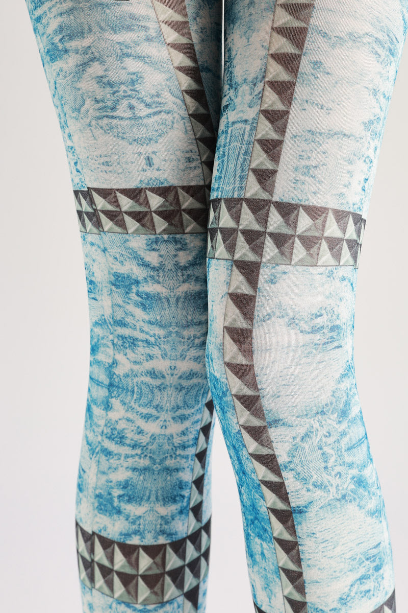 Chic Statement Tights