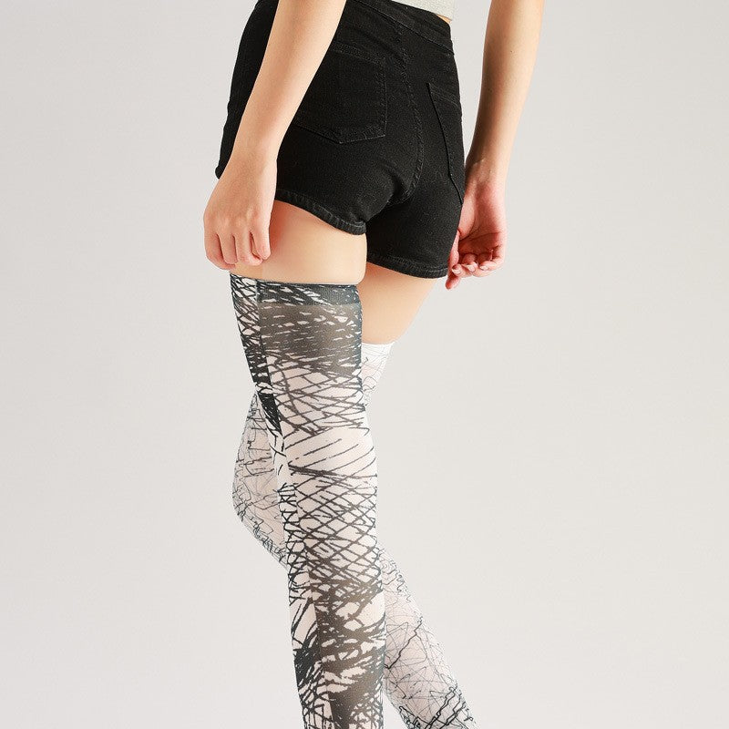 Chic Statement Tights